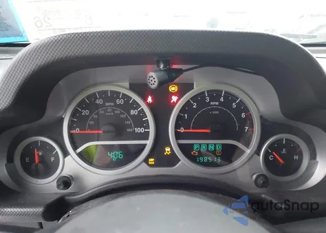 2010 Jeep Wrangler Unlimited Sahara from USA, damaged, VIN 1J4HA5H13AL146087